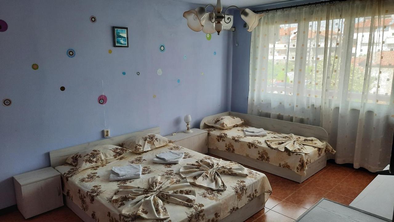 Guest House Zora 索佐波尔 外观 照片